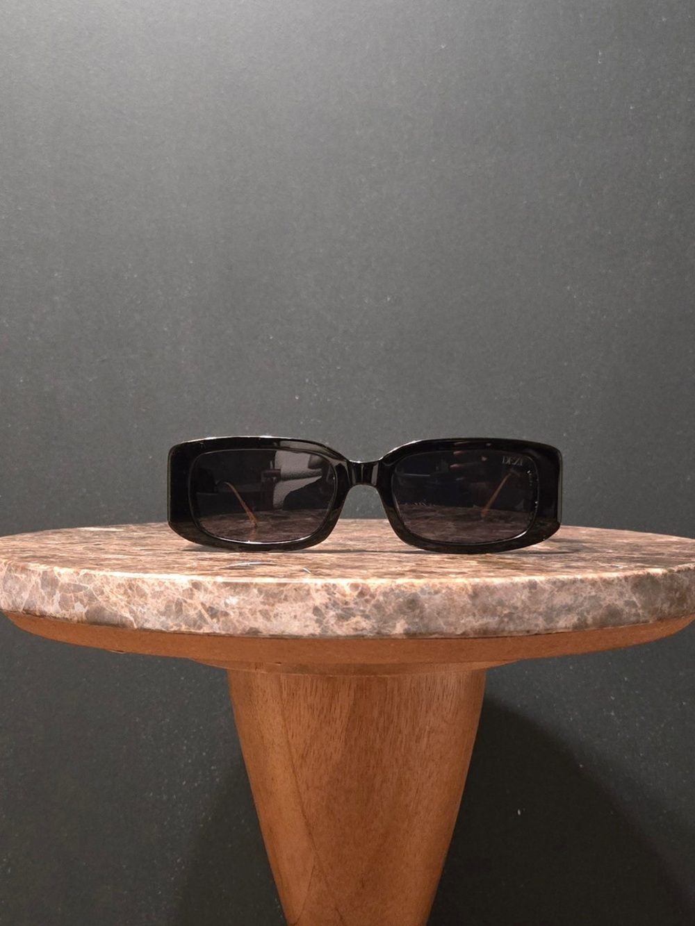 dezi | drippy | rectangle shape sunglasses | gold plated hardware | woman owned